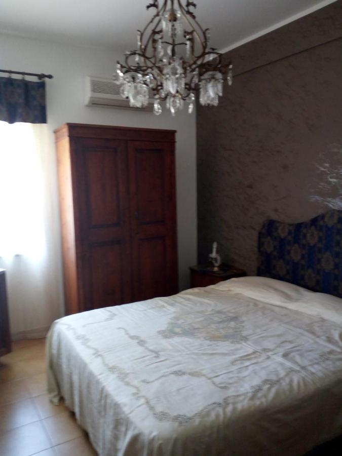 B B Casa Vacanze Il Pino Di Pino Lascari Exteriör bild